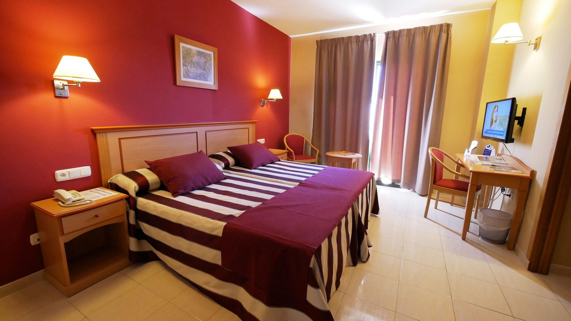Victoria Playa 4*