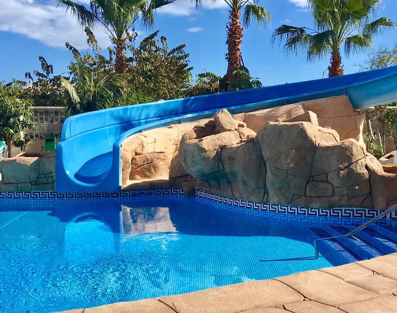 Victoria Playa Hotel
