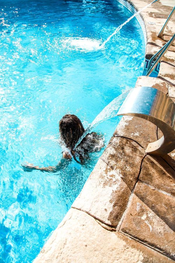 Victoria Playa Hotel 4*