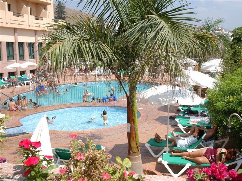 Victoria Playa Hotel